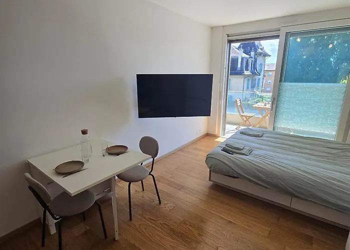 Cozy With A Terrace Prilly